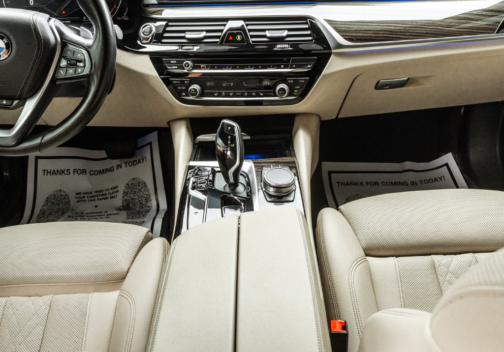 Used 2021 BMW 530i RWD image 11