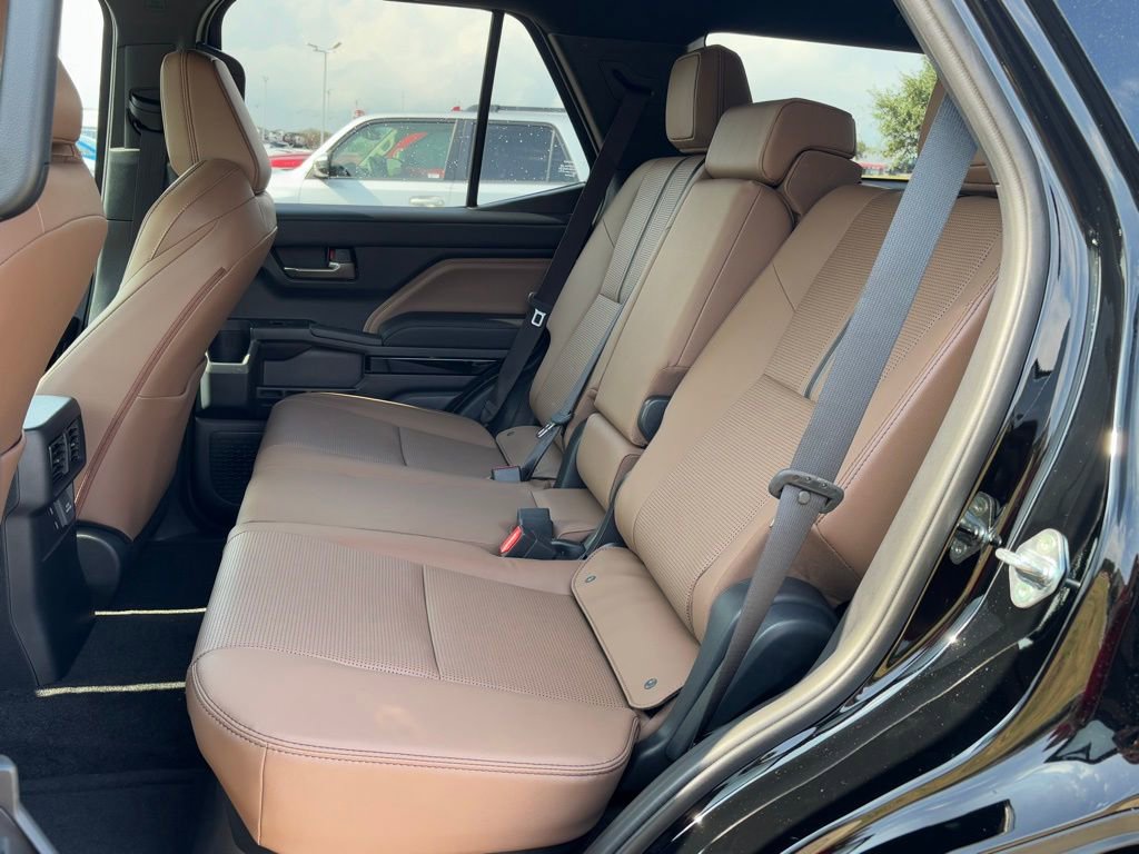 New 2025 Toyota 4Runner Limited image 16