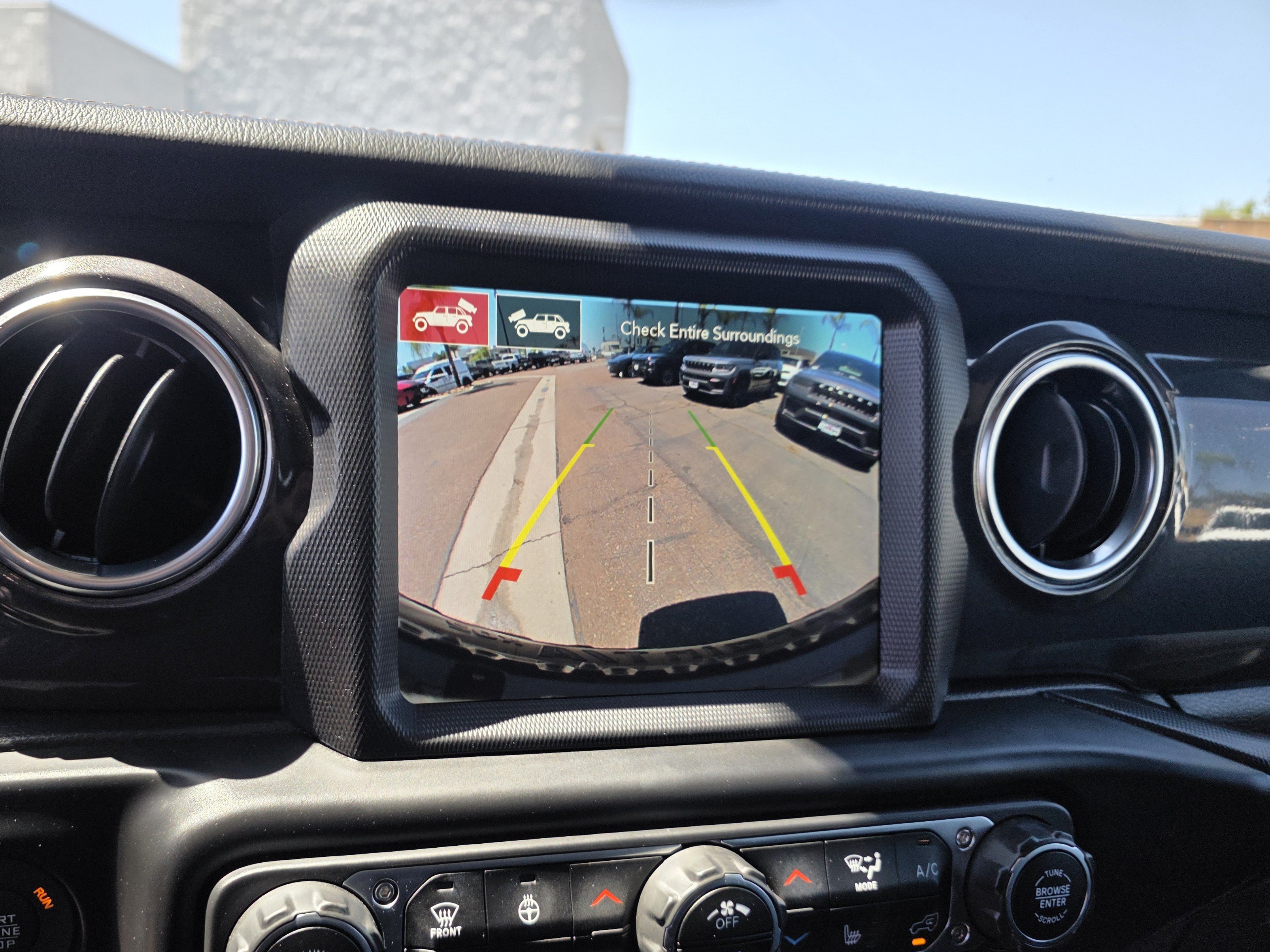 Certified 2023 Jeep Wrangler Unlimited Rubicon 392 w/ Trailer Tow Package AWD/4WD image 17