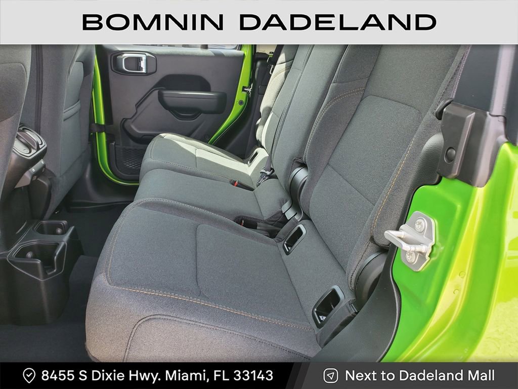 Used 2025 Jeep Gladiator Sport image 10