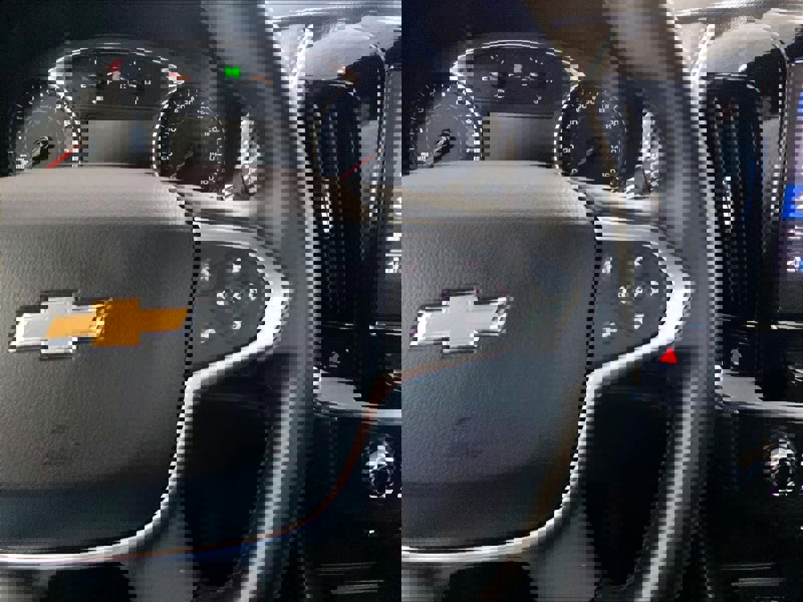 Used 2023 Chevrolet Traverse LT w/ LPO, Floor Liner Package AWD/4WD image 23