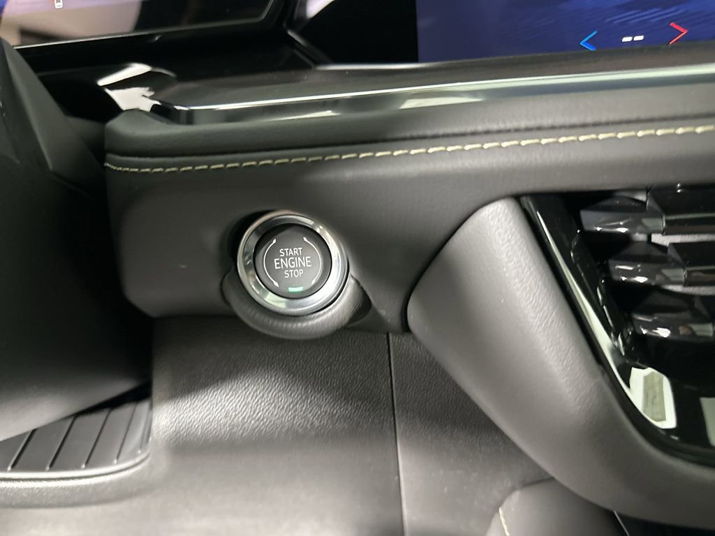 New 2026 Chevrolet Suburban Premier image 17