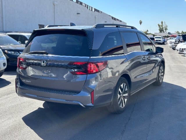 Used 2025 Honda Odyssey EX-L image 4