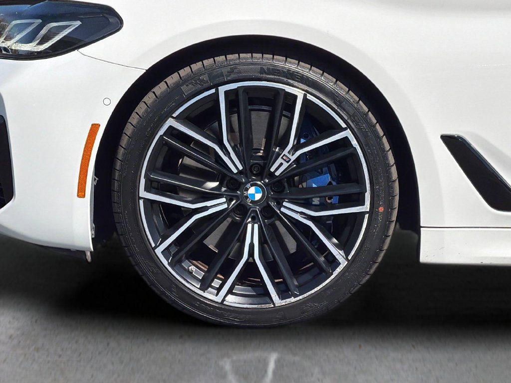 Used 2021 BMW 540i w/ Executive Package RWD image 25
