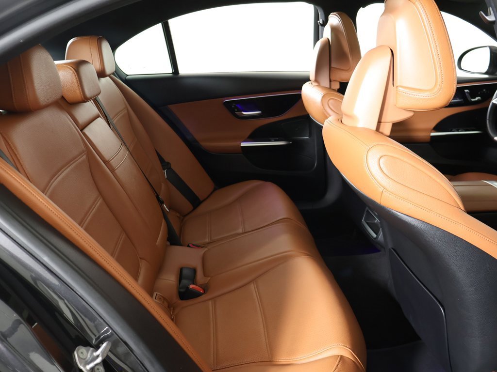 Used 2023 Mercedes-Benz C 300 4MATIC Sedan image 36