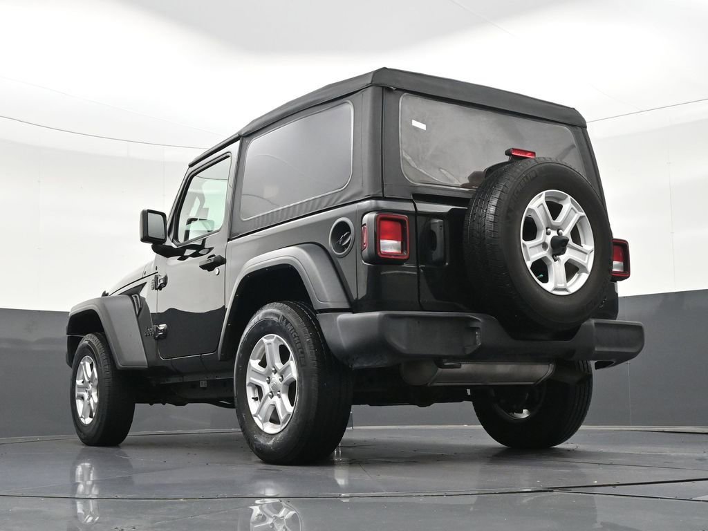 Used 2022 Jeep Wrangler Sport AWD/4WD image 24