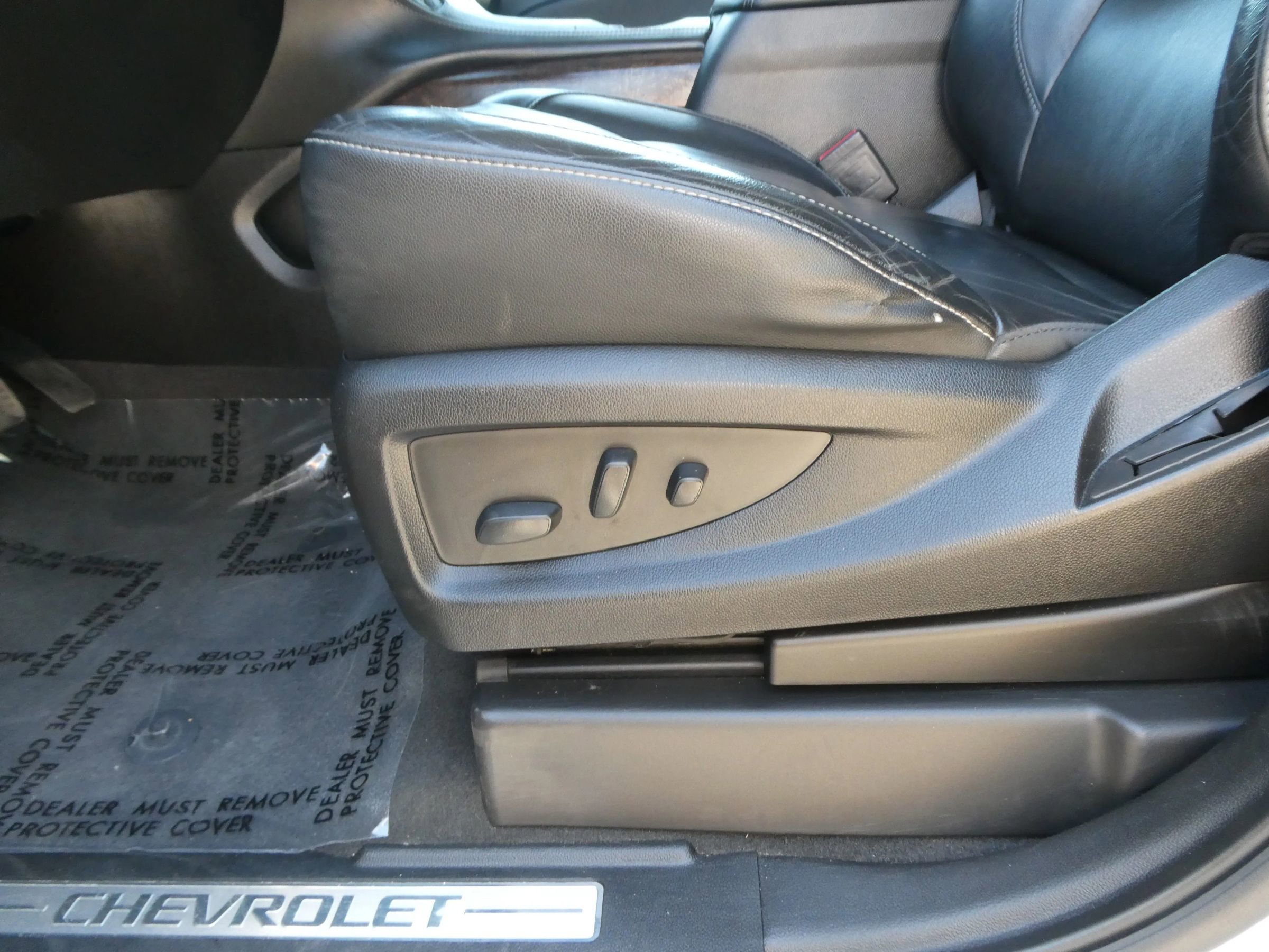 Used 2020 Chevrolet Suburban LT AWD/4WD image 14