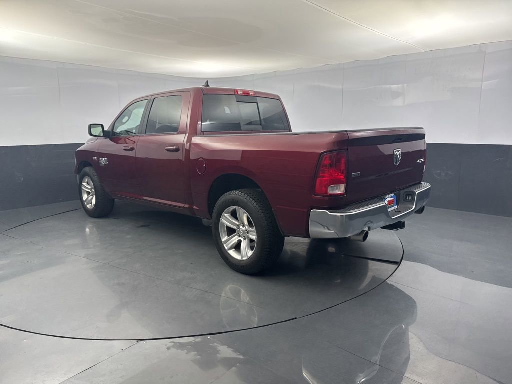 Used 2019 RAM 1500 Classic SLT w/ SLT Plus D￩cor Group AWD/4WD image 3