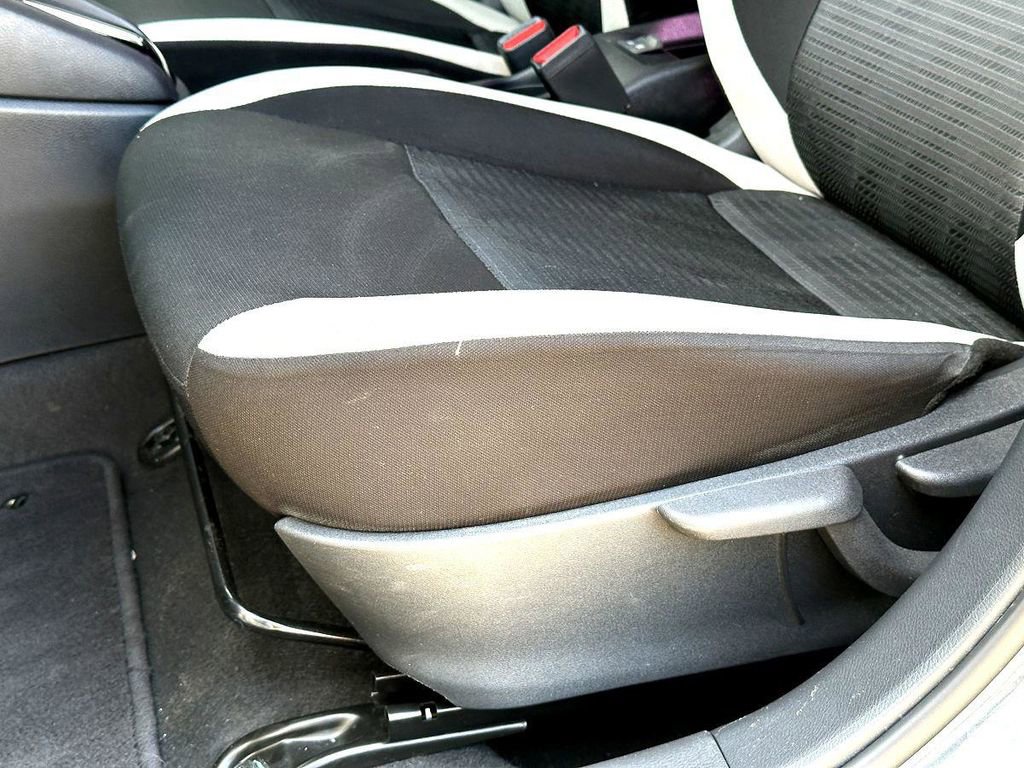 Used 2021 Nissan Versa SV image 13