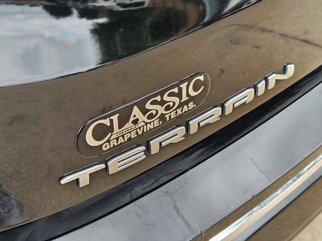 Used 2024 GMC Terrain Denali w/ Black Diamond Edition AWD/4WD image 9
