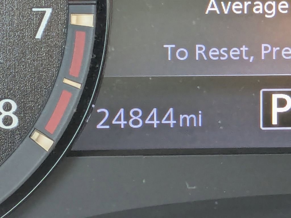 Used 2022 Nissan Frontier PRO-4X image 30