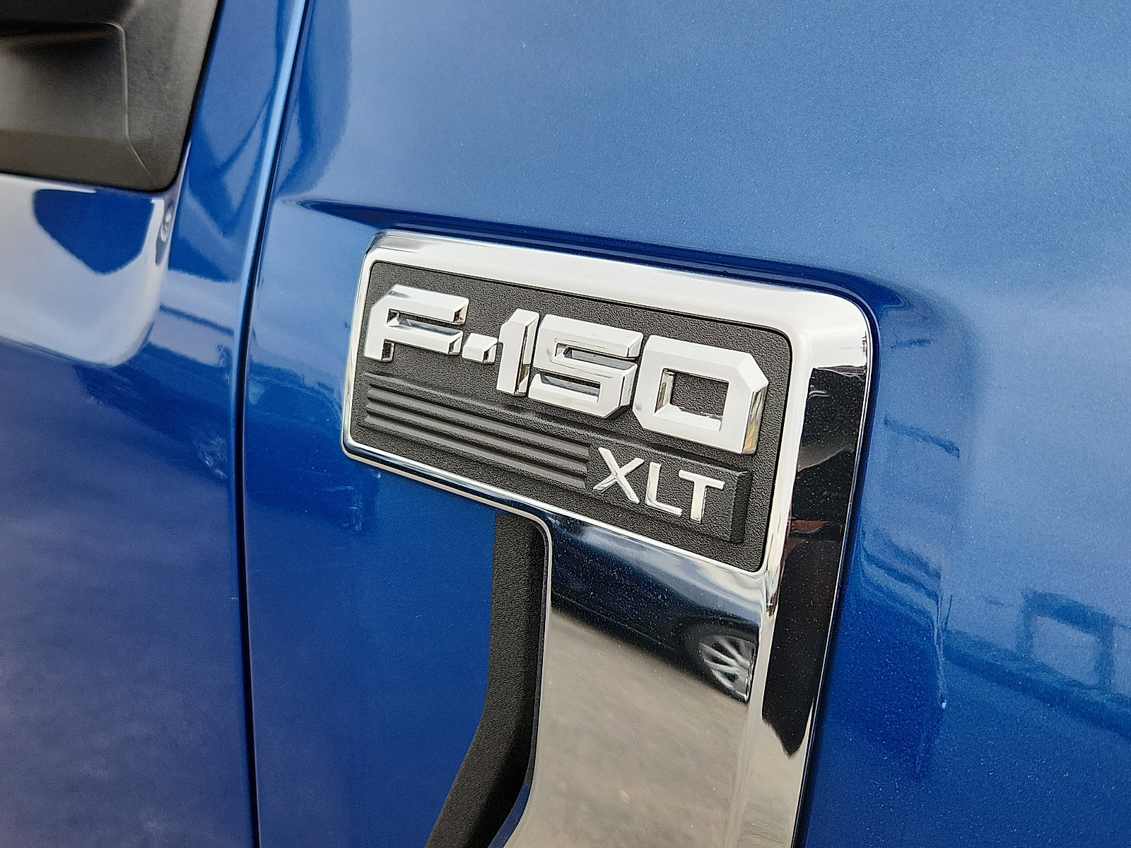 Used 2025 Ford F150 XLT w/ Equipment Group 301A Standard AWD/4WD image 10