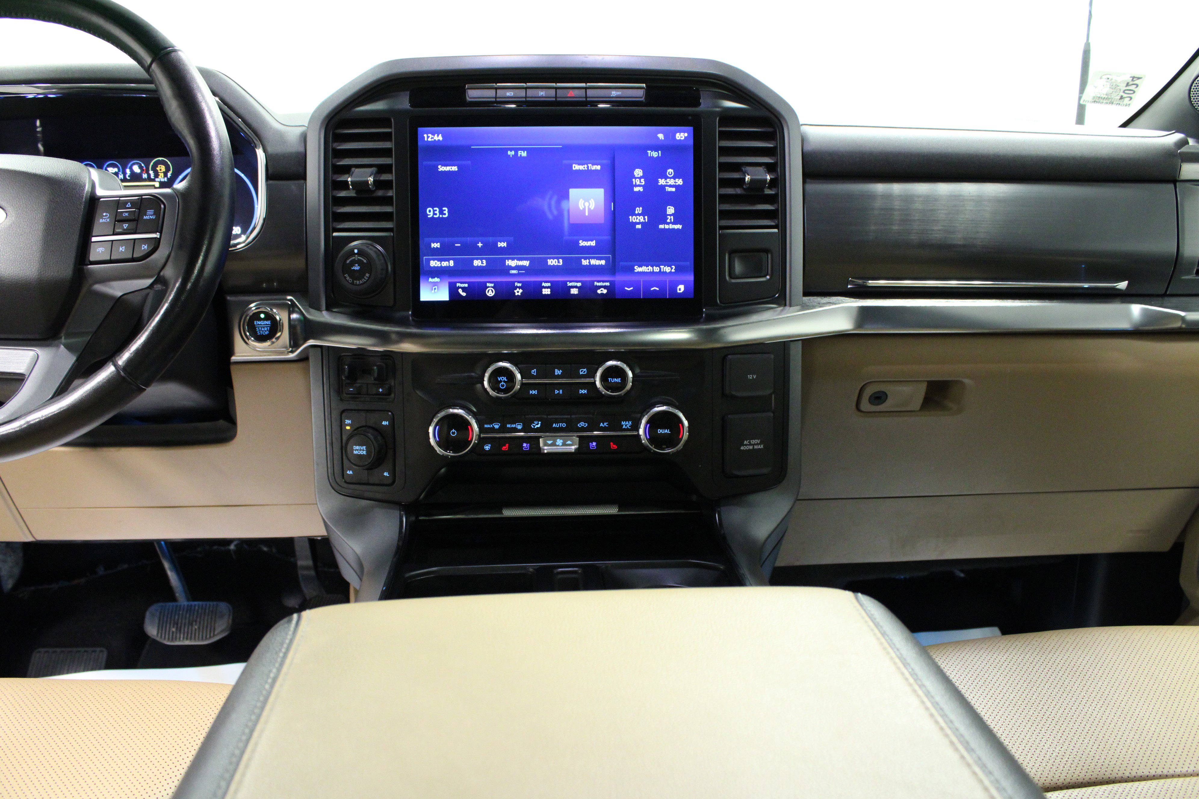 Used 2022 Ford F150 Lariat w/ Equipment Group 502A High image 18