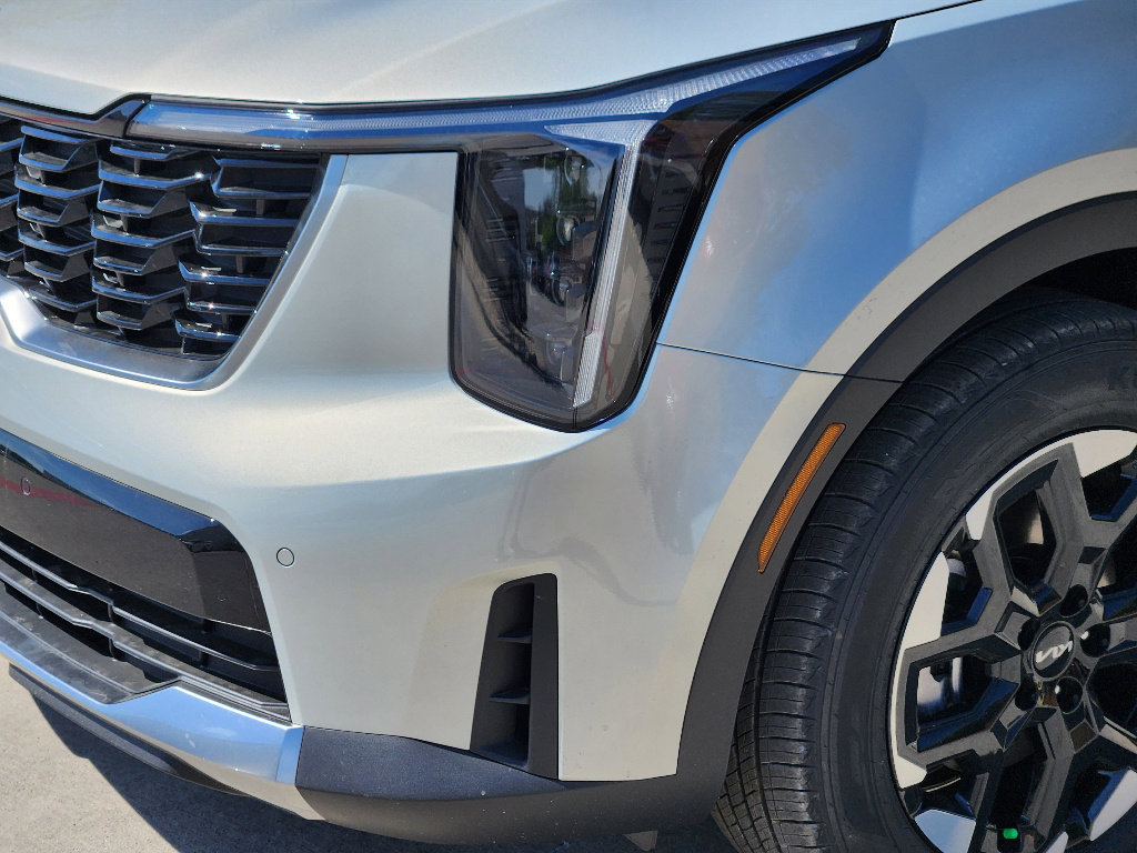 New 2026 Kia Sorento S image 6