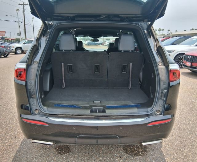 Used 2024 Buick Enclave Essence w/ Sport Touring Edition FWD image 5