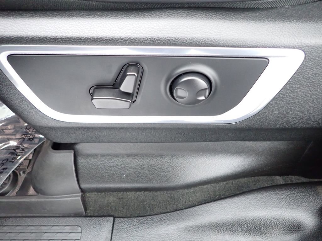 Used 2023 RAM 1500 Laramie image 24