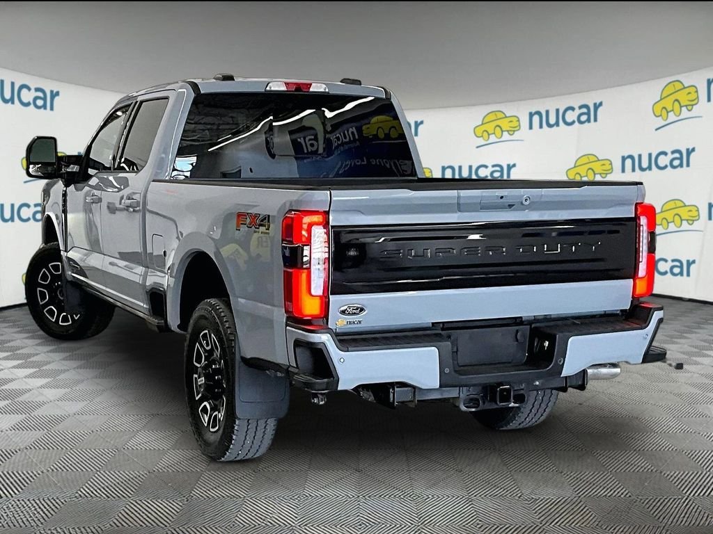 Used 2025 Ford F350 Platinum w/ FX4 Off-Road Package AWD/4WD image 4