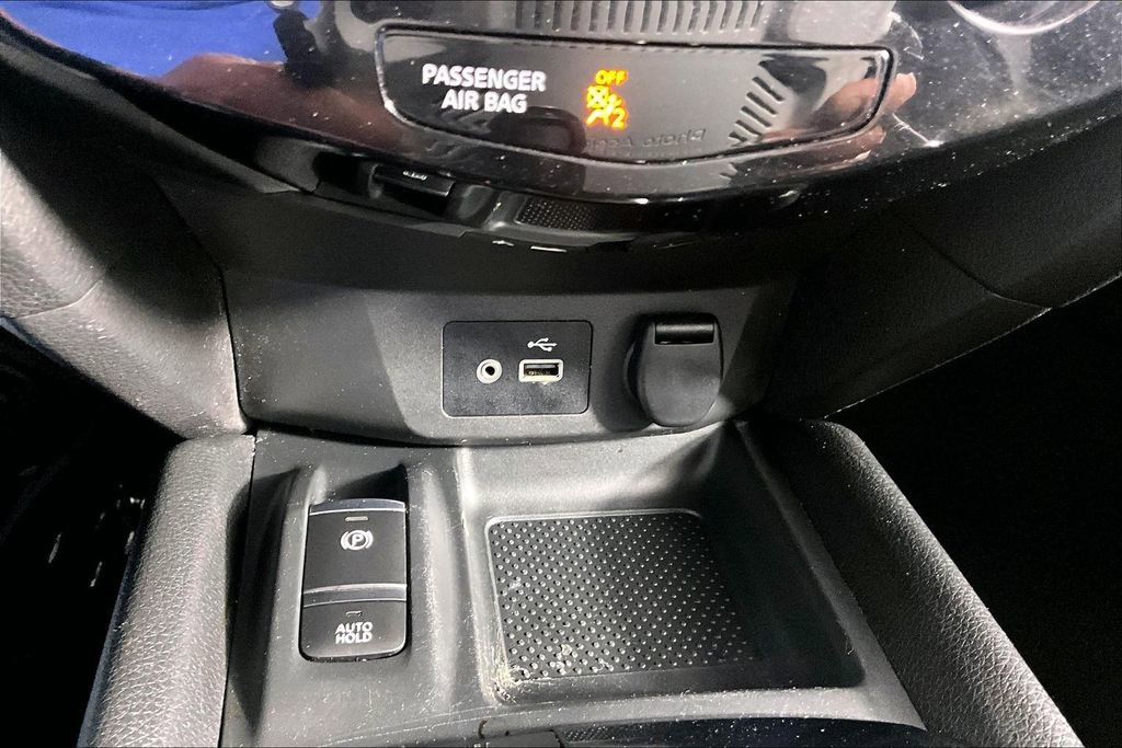 Used 2019 Nissan Rogue Sport SV w/ Technology Package FWD image 33