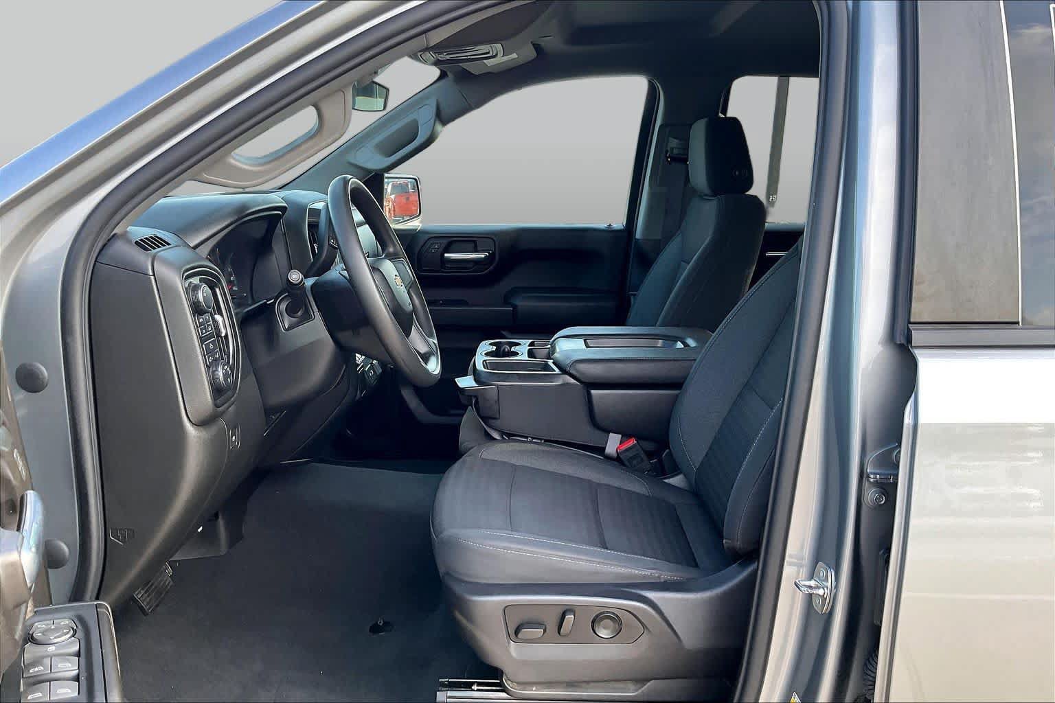 Used 2023 Chevrolet Silverado 1500 Custom AWD/4WD image 8