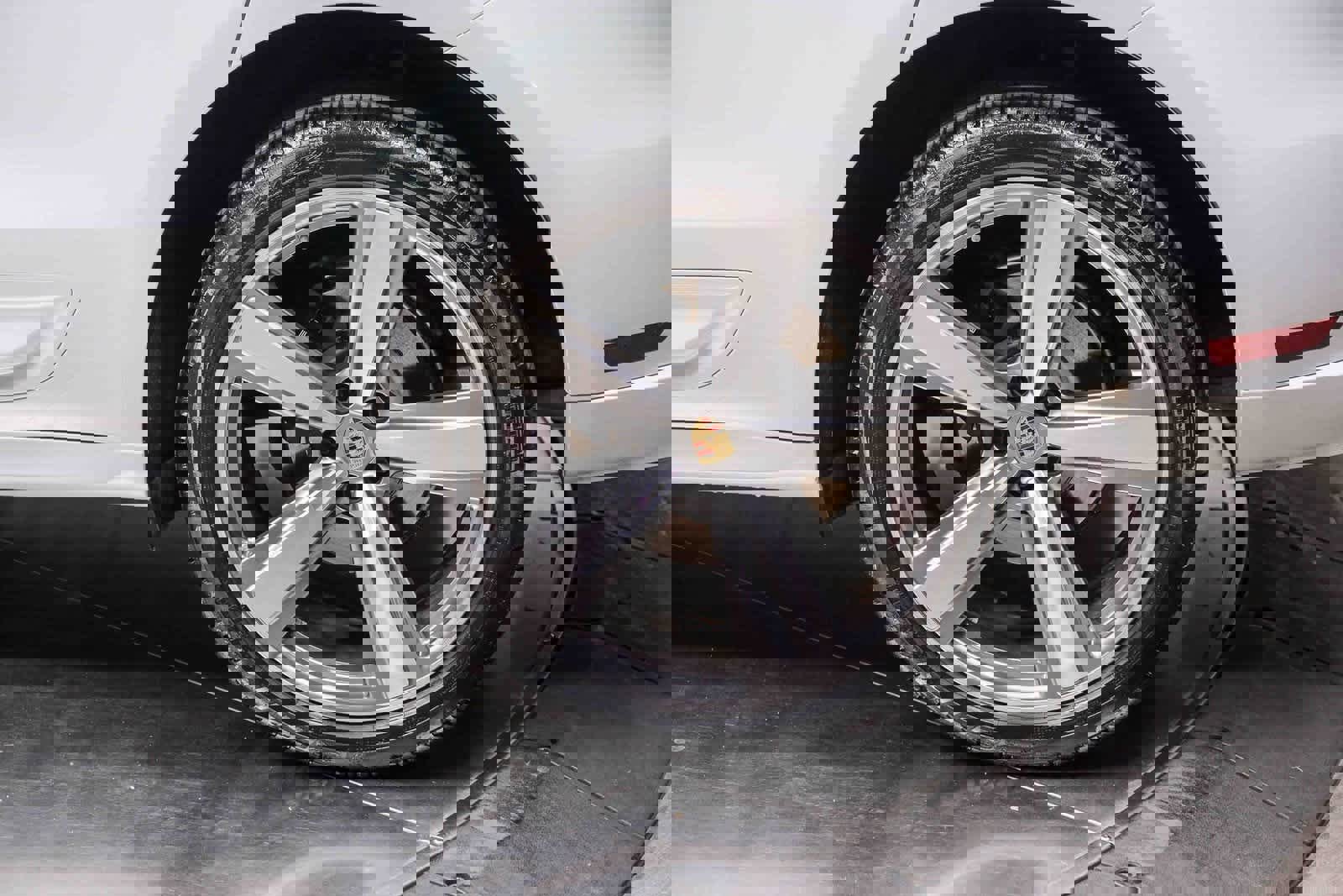 Used 2024 Porsche Macan image 9