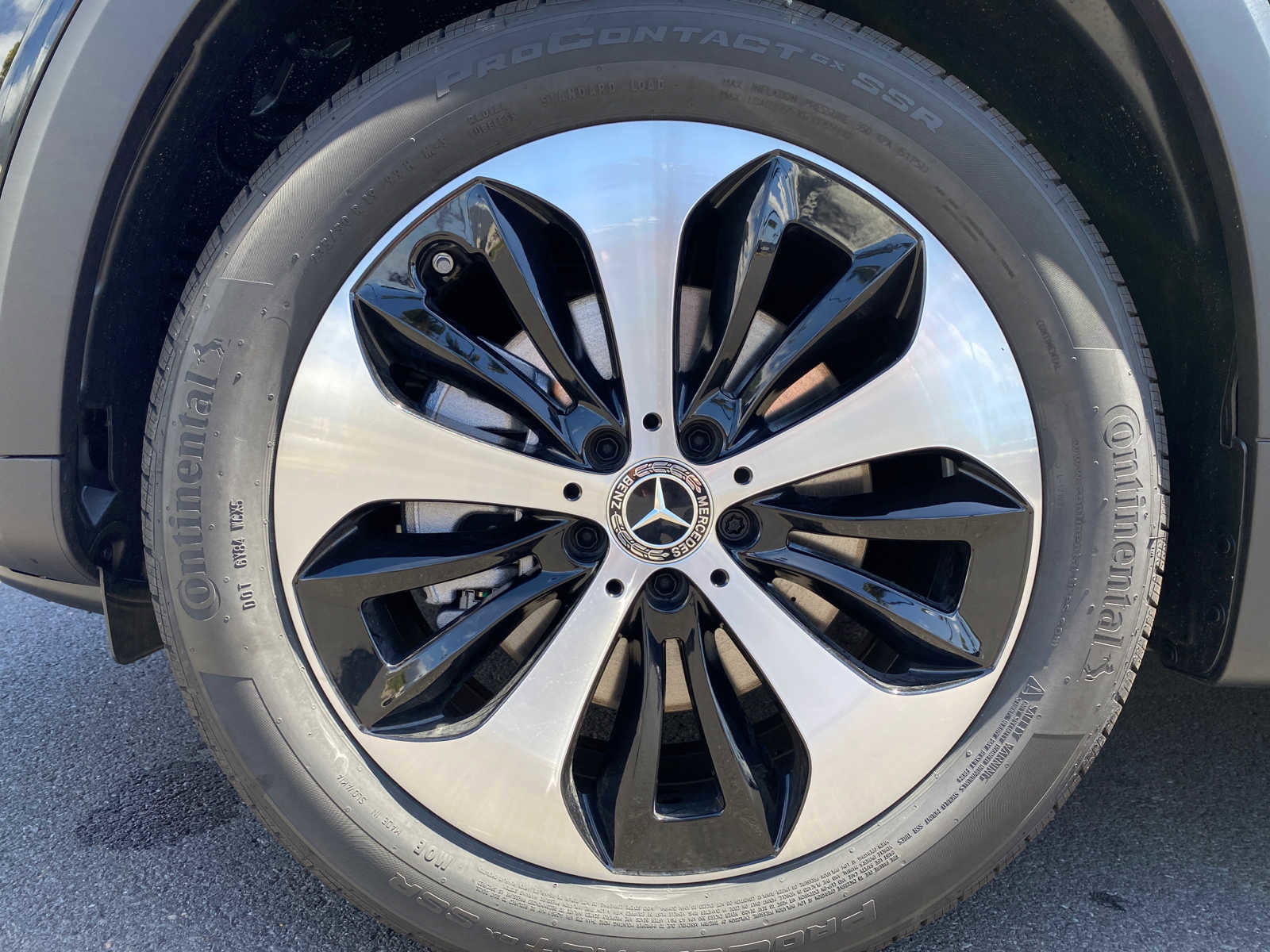 Used 2024 Mercedes-Benz GLB 250 4MATIC image 10