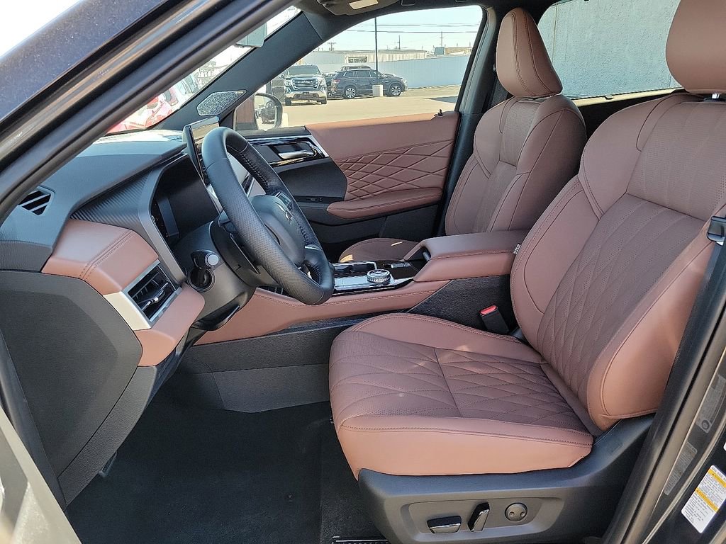 New 2025 Mitsubishi Outlander SEL image 11