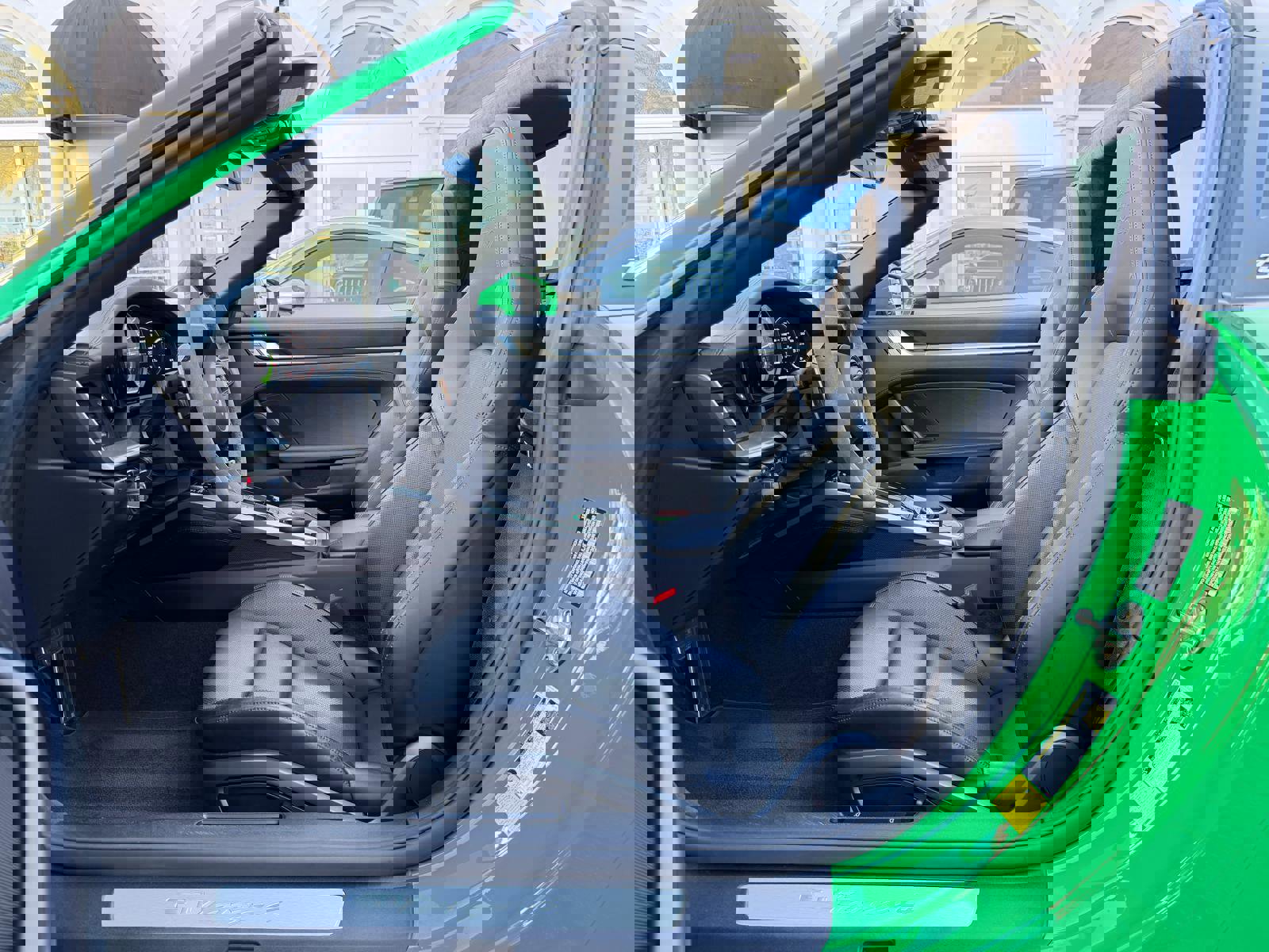 Used 2021 Porsche 911 Targa 4 image 32