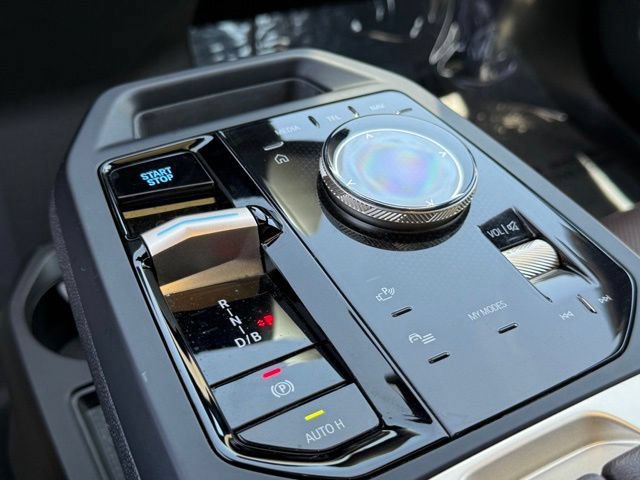 Certified 2024 BMW iX xDrive50 w/ Sport Package AWD/4WD image 28