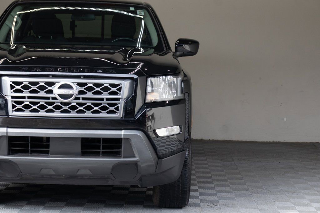 Used 2024 Nissan Frontier SV w/ SV Convenience Package RWD image 5