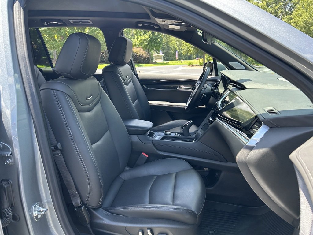 Used 2024 Cadillac XT6 Sport w/ Technology Package image 53