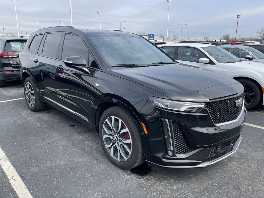 Used 2024 Cadillac XT6 Sport w/ Technology Package image 14