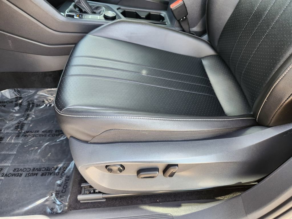 Used 2022 Volkswagen Tiguan SE AWD/4WD image 20