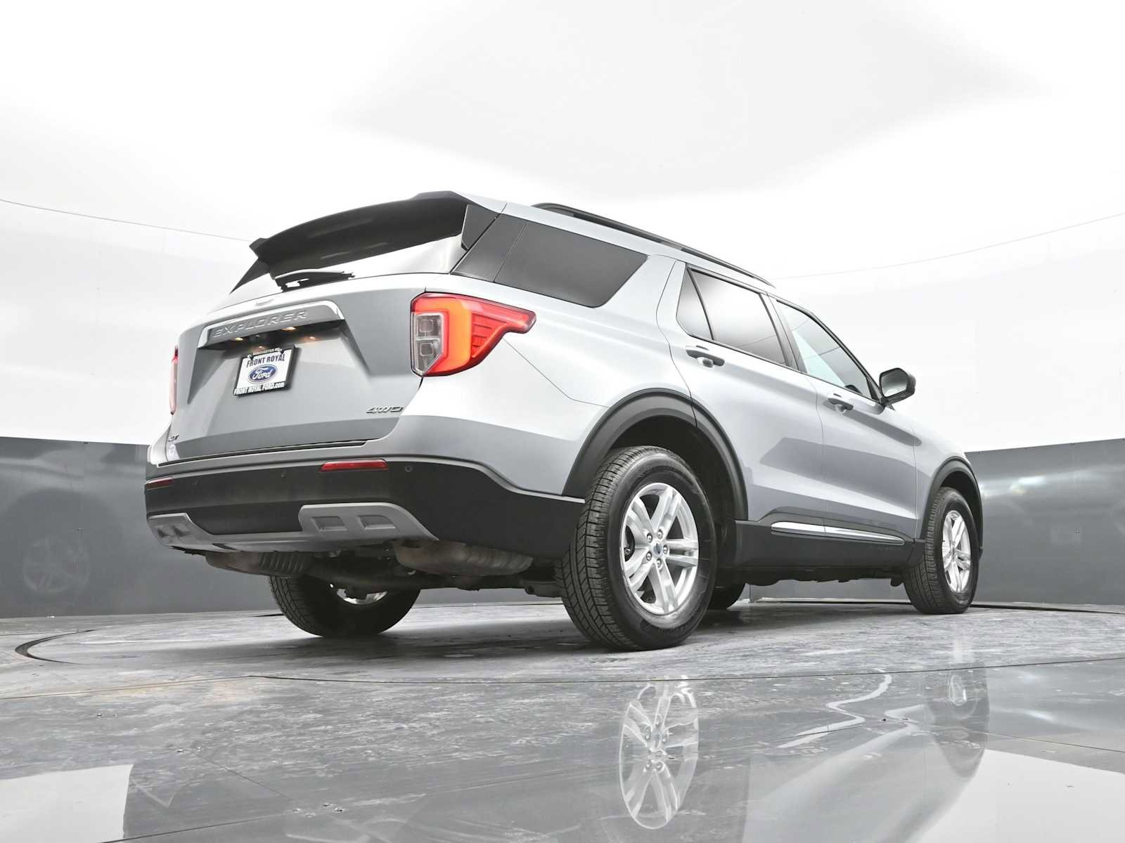 Used 2023 Ford Explorer XLT w/ Equipment Group 202A image 38