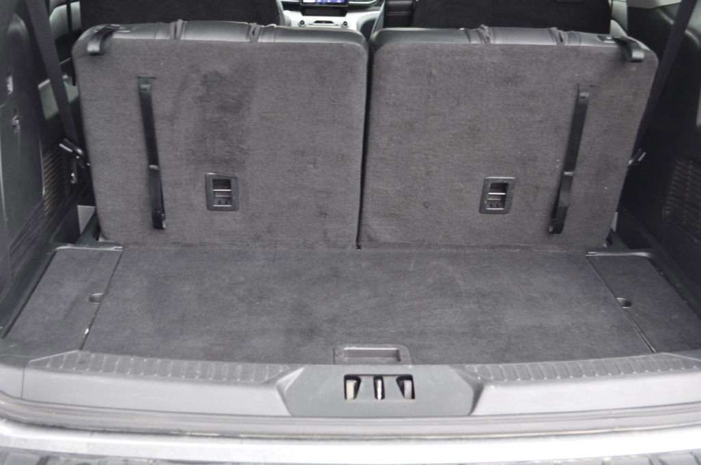 Used 2024 Ford Explorer XLT w/ Equipment Group 202A image 22