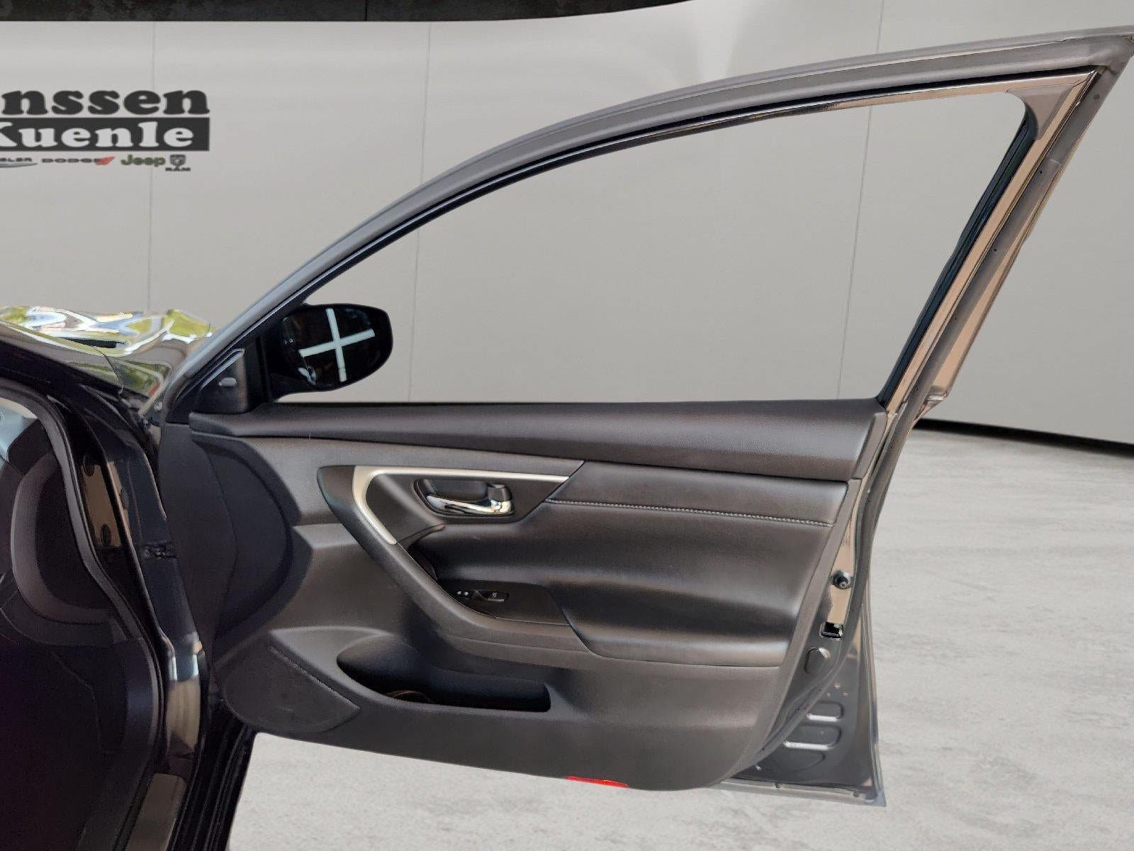Used 2016 Nissan Altima 3.5 SL FWD image 20