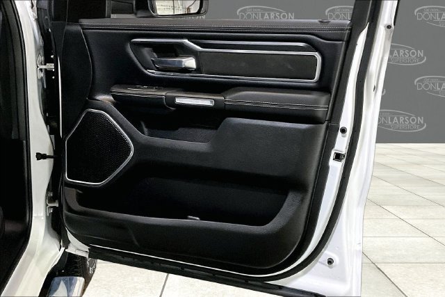 Used 2023 RAM 1500 Laramie AWD/4WD image 15
