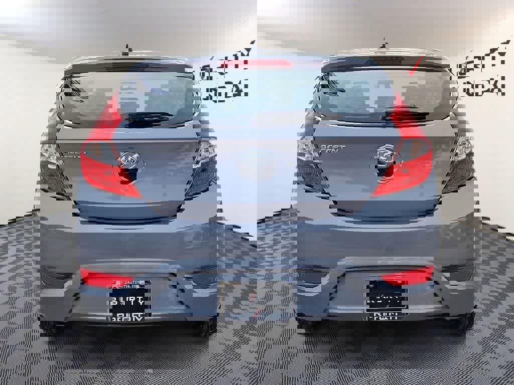 Used 2017 Hyundai Accent SE image 5