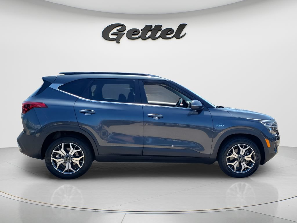 Used 2021 Kia Seltos EX AWD/4WD image 4
