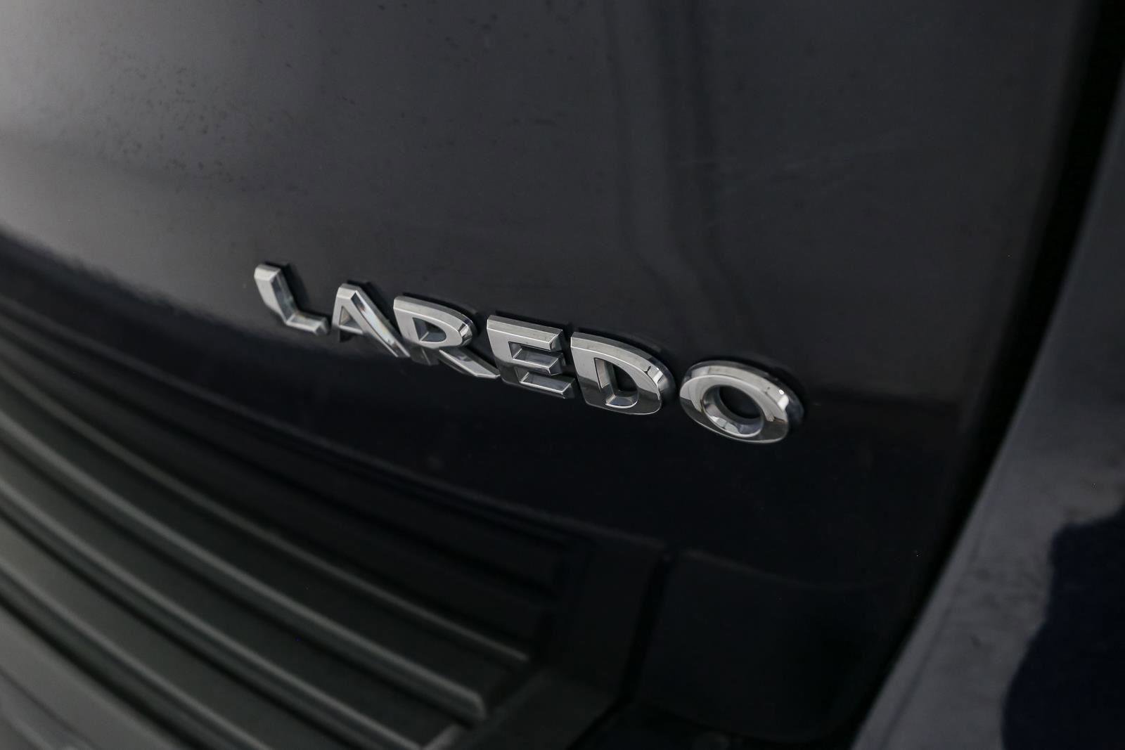 Used 2018 Jeep Grand Cherokee Laredo image 13
