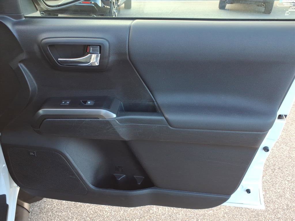 Used 2021 Toyota Tacoma TRD Off-Road w/ TRD Premium Off Road Package image 16