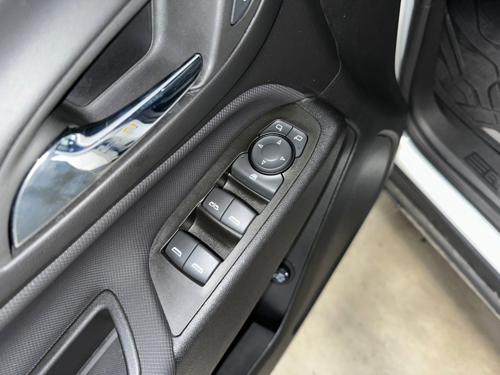 Certified 2022 Chevrolet Equinox RS w/ LPO, Floor Liner Package image 5