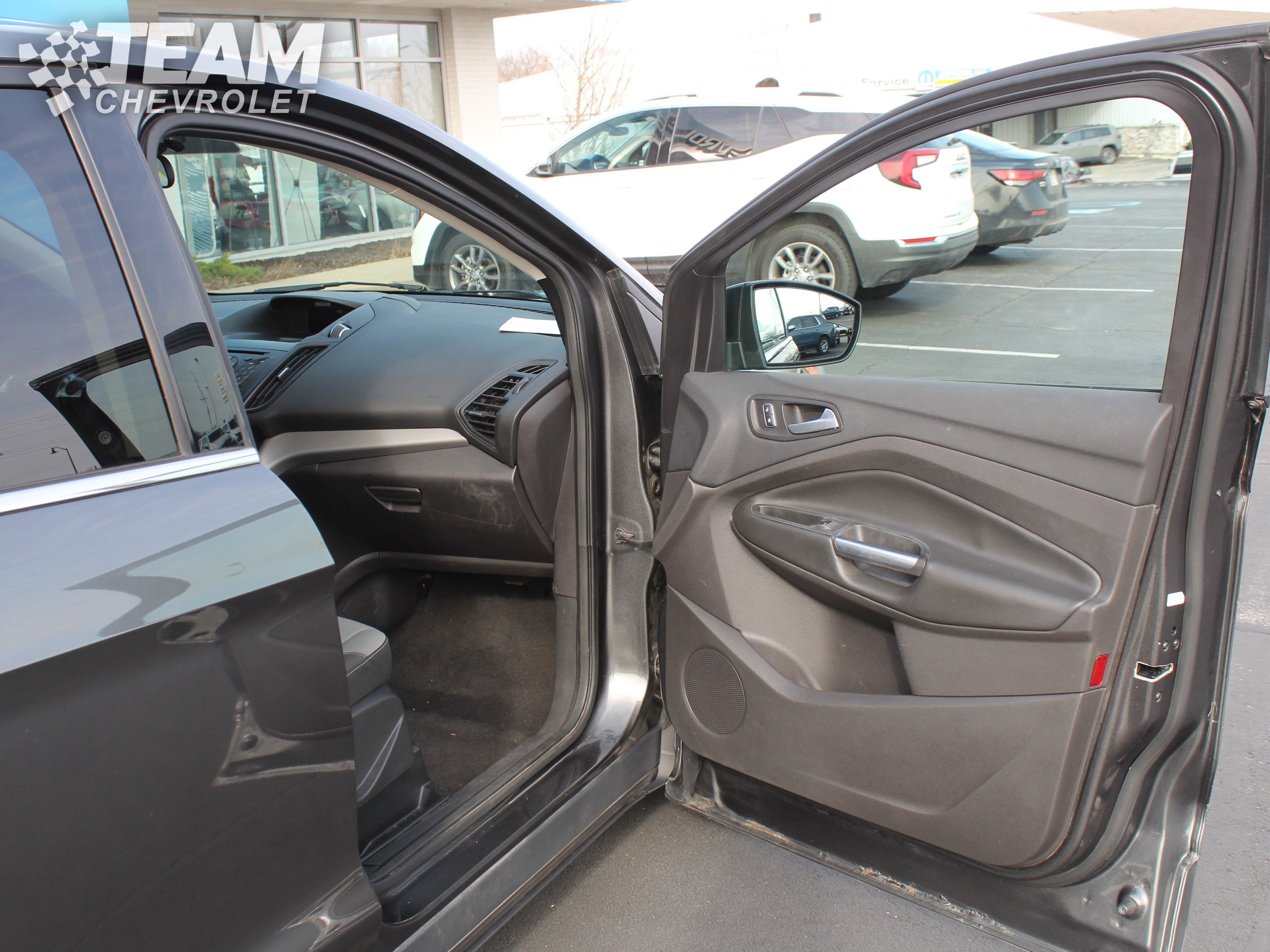 Used 2016 Ford Escape SE image 25