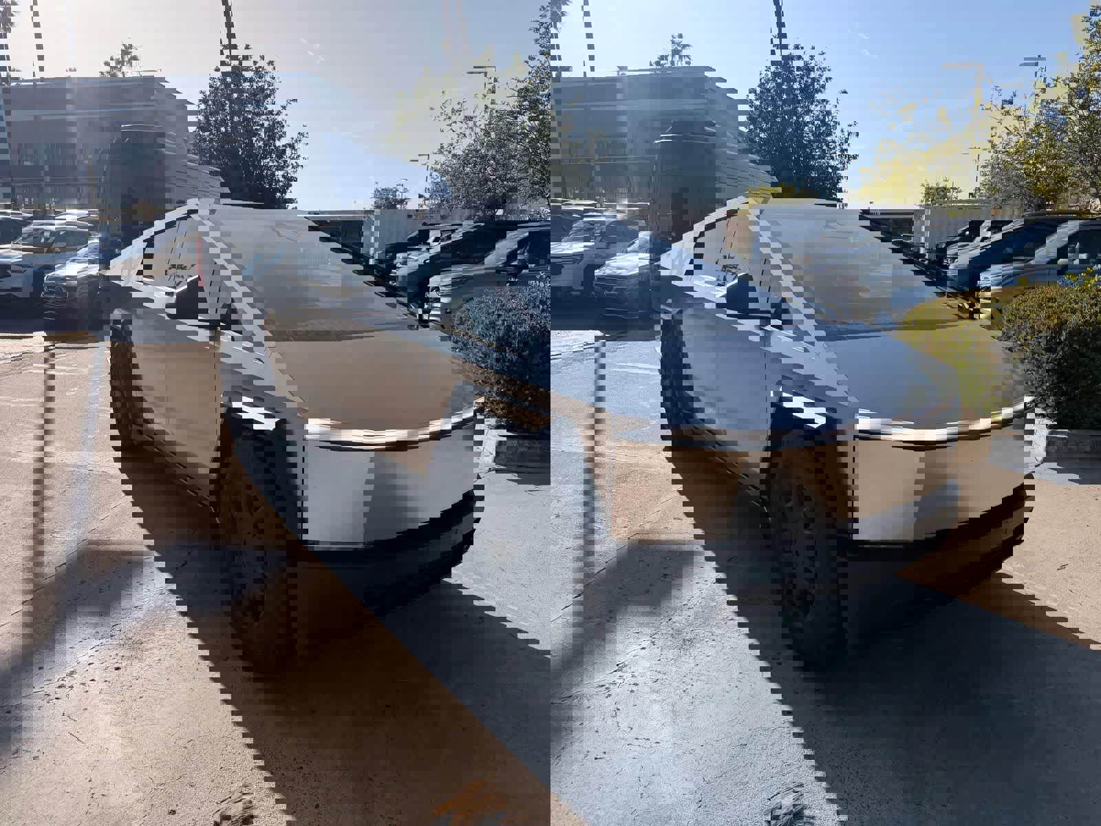 Used 2024 Tesla Cybertruck AWD Crew Cab image 7