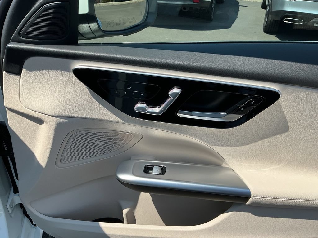 New 2026 Mercedes-Benz C 300 4MATIC Sedan image 19