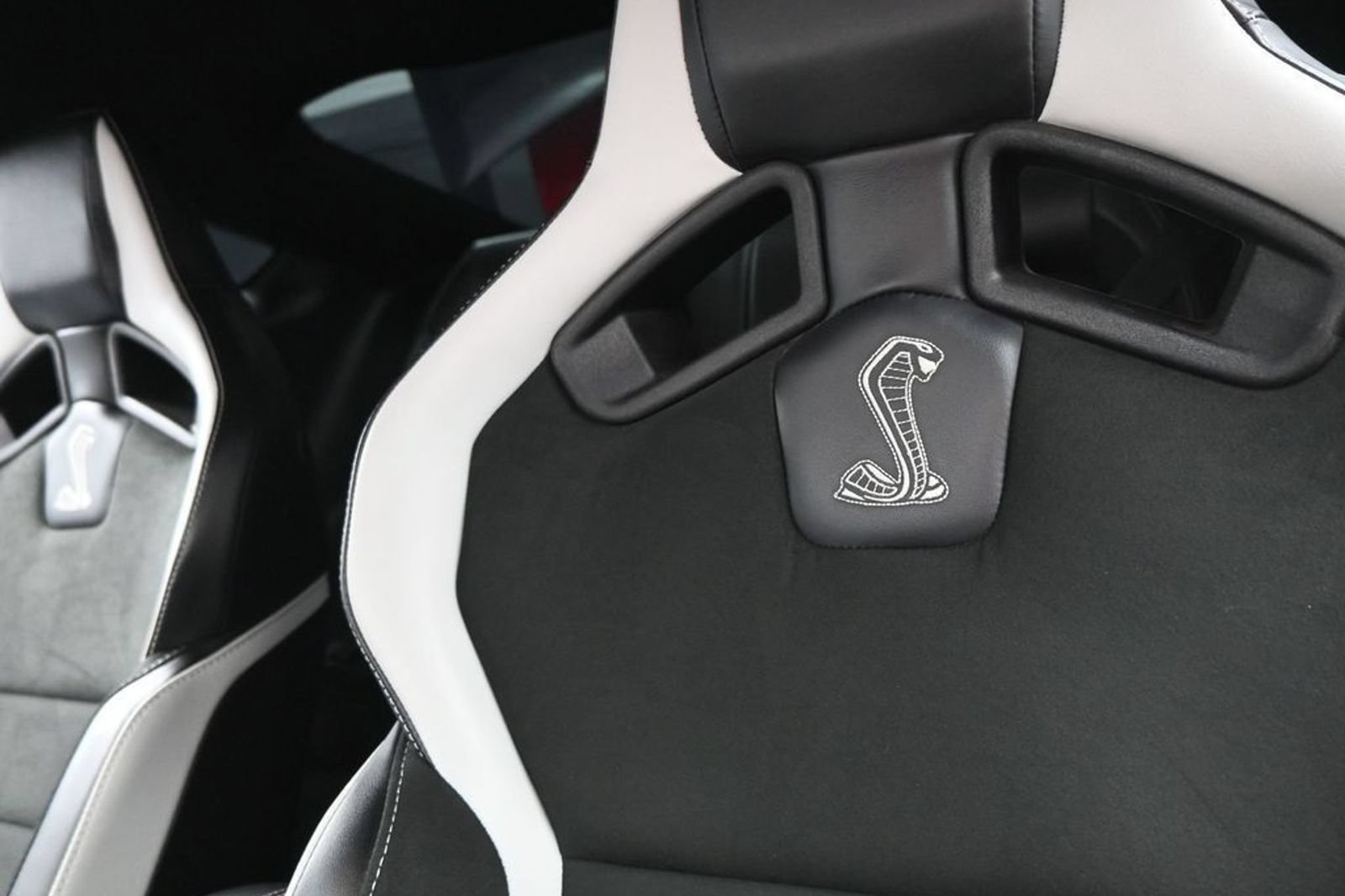 Used 2020 Ford Mustang Shelby GT500 w/ Technology Package RWD image 22