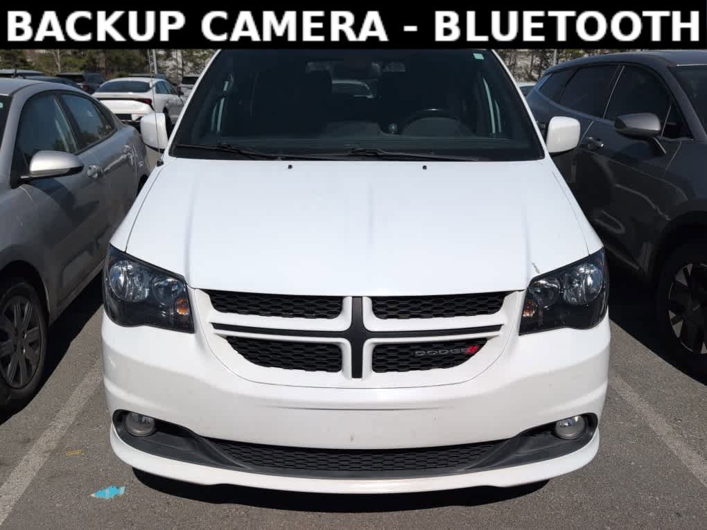 Used 2019 Dodge Grand Caravan GT image 2