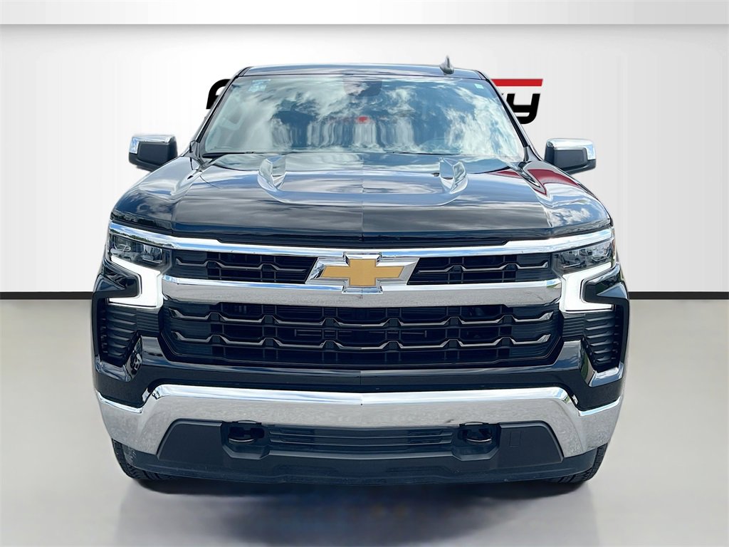 Used 2024 Chevrolet Silverado 1500 LT image 2