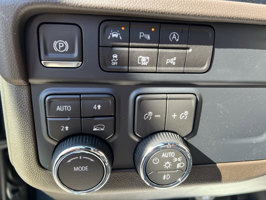 New 2026 Chevrolet Tahoe LT image 33
