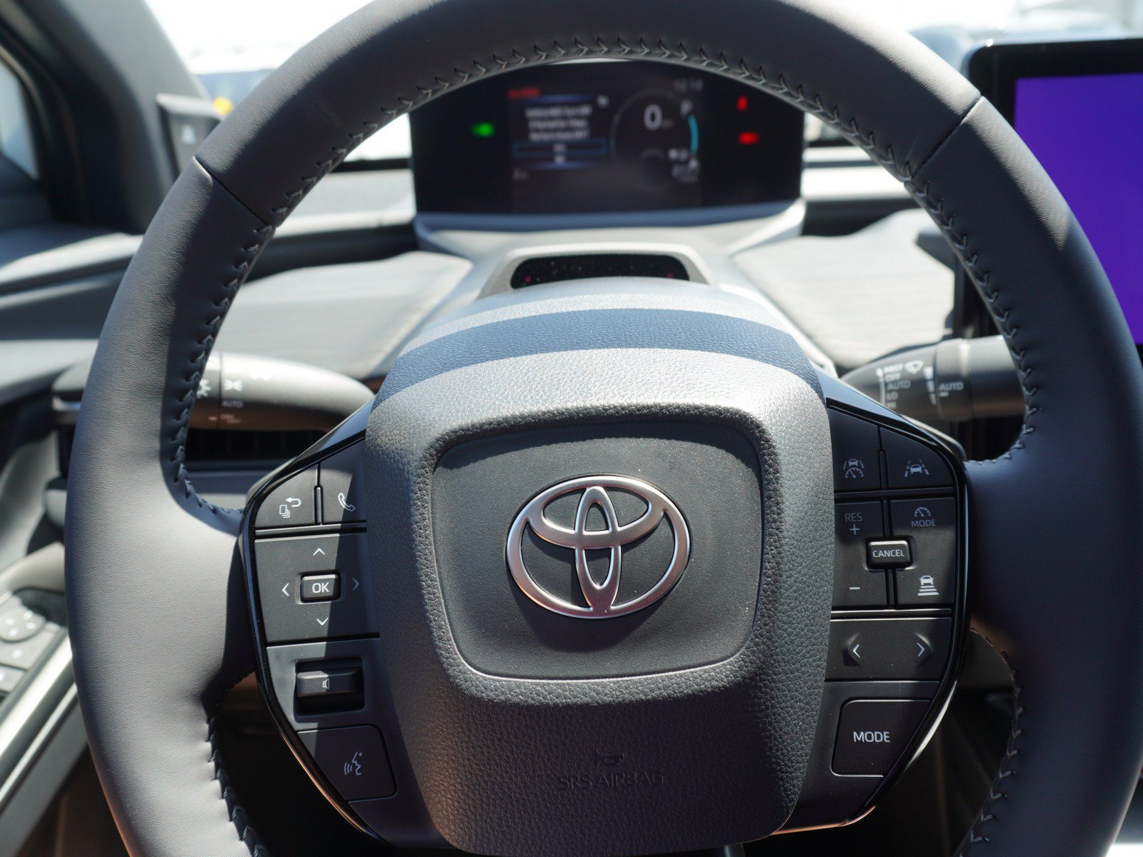 New 2026 Toyota C-HR AWD/4WD image 25