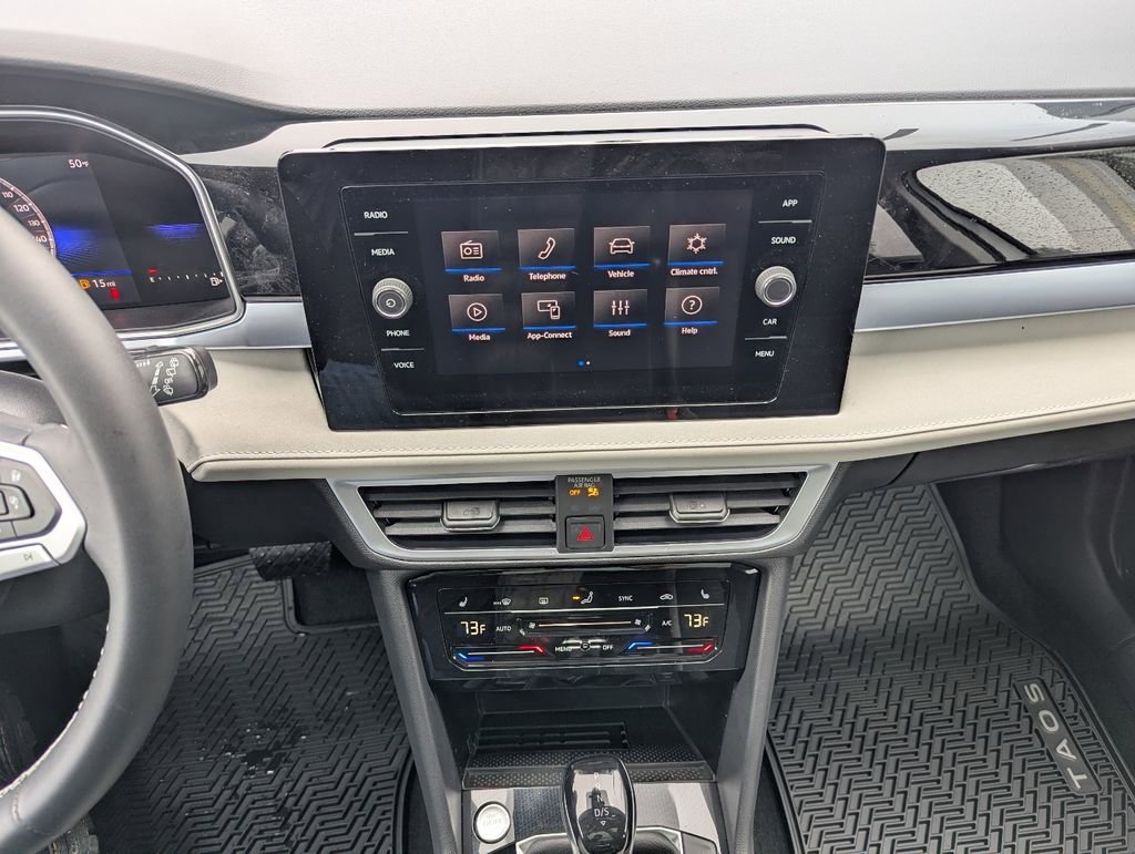 New 2026 Volkswagen Taos SE AWD/4WD image 17